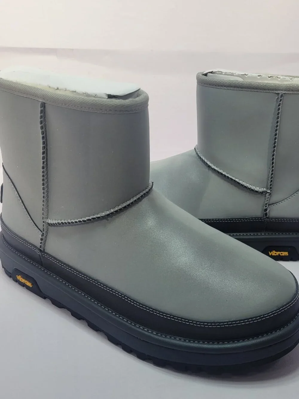 UGG Classic Mini Reflective Mens Size 9 Silver Reflective Shearling Winter Boots